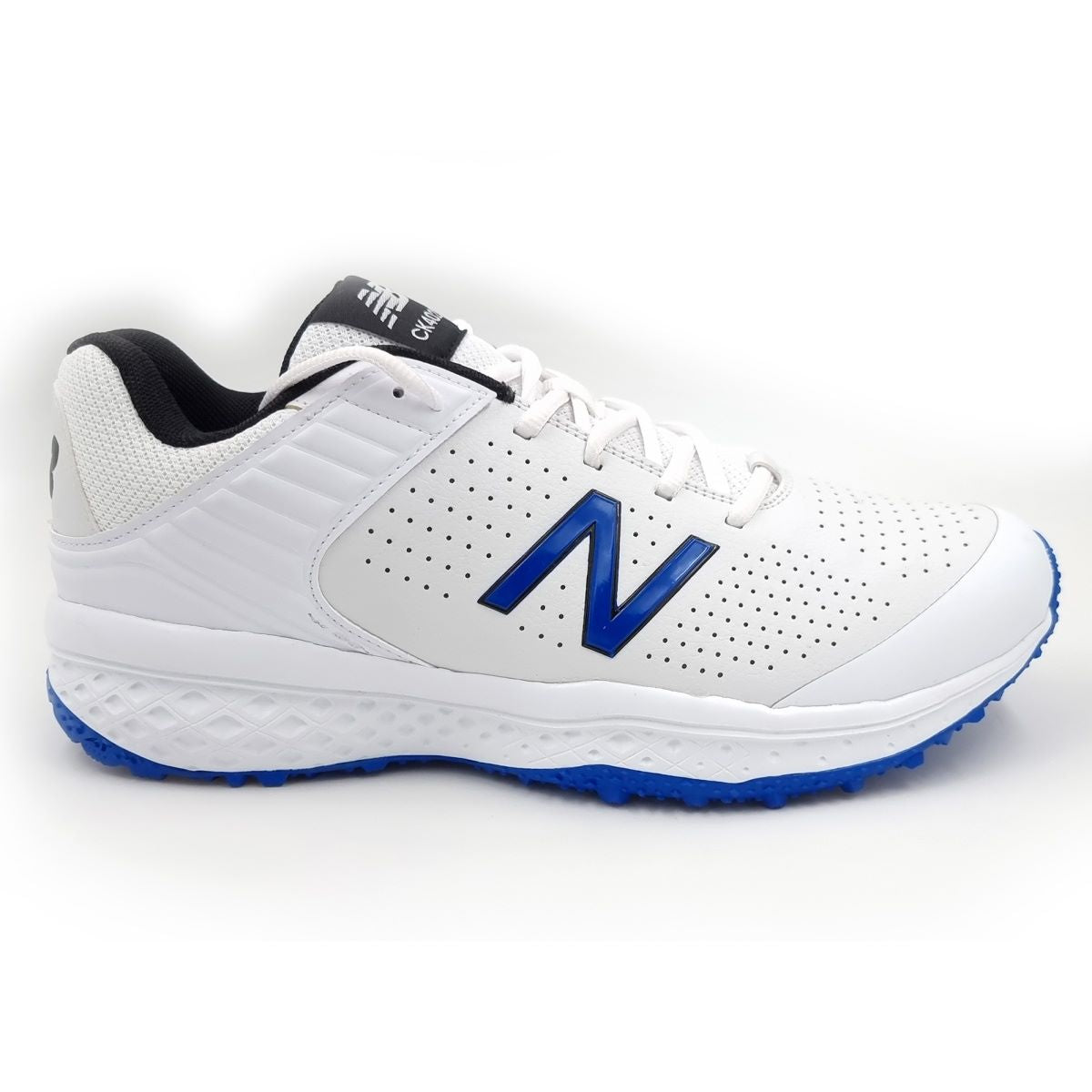 New Balance CK 4020 Rubber Spike Cricket Shoes - White/Blue