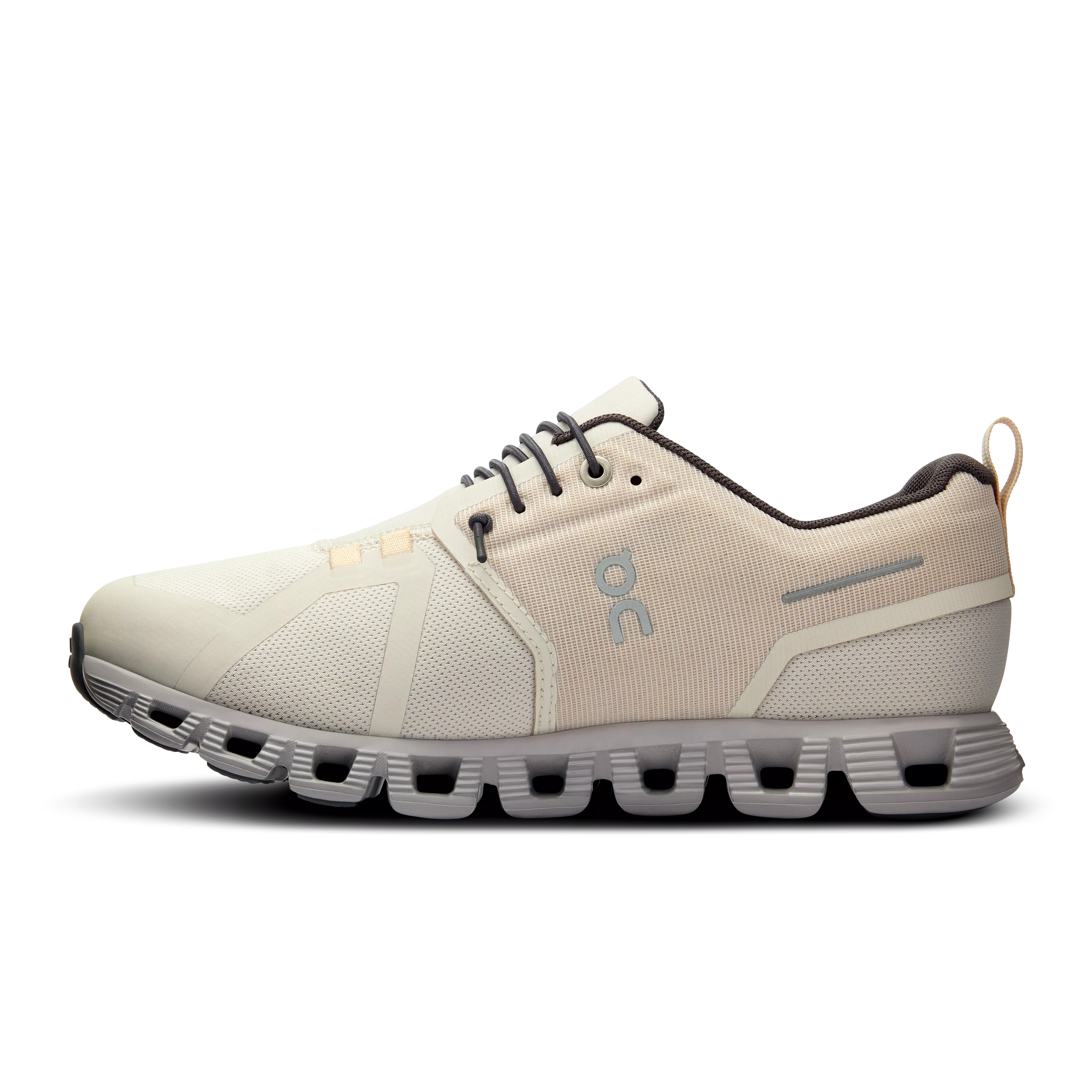 On Running Women's Cloud 5 Waterproof Shoes - Pearl / Fog