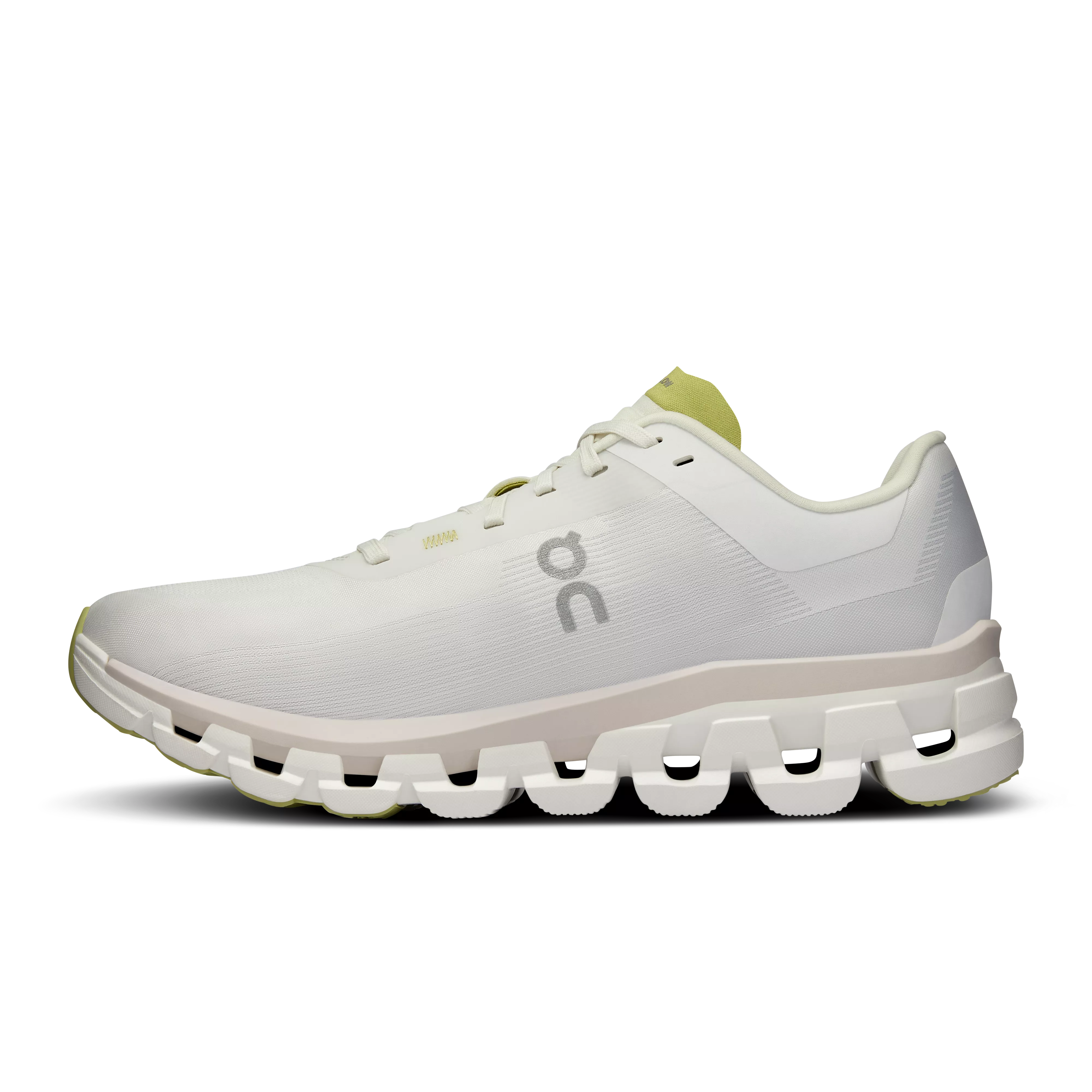 On Running Women's Cloudflow 4 Shoes - White / Sand