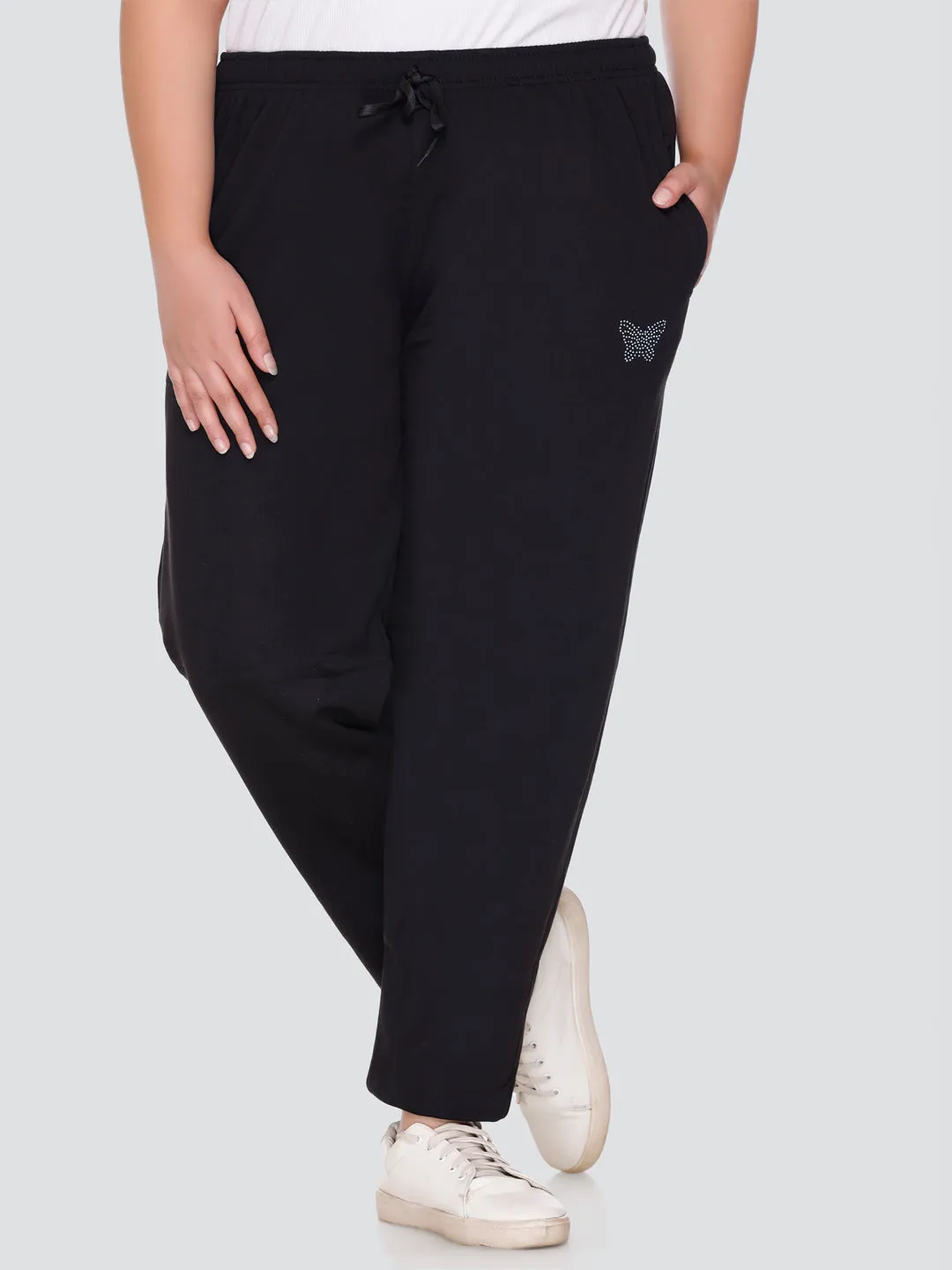 Women Winter Wear Cozy Black Fleece Track Pants